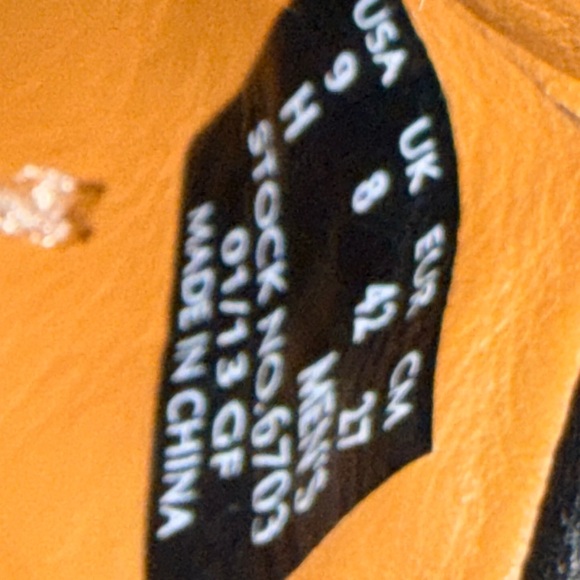 Elegant Black Leather Oxfords for Men size 9 - Picture 7 of 9